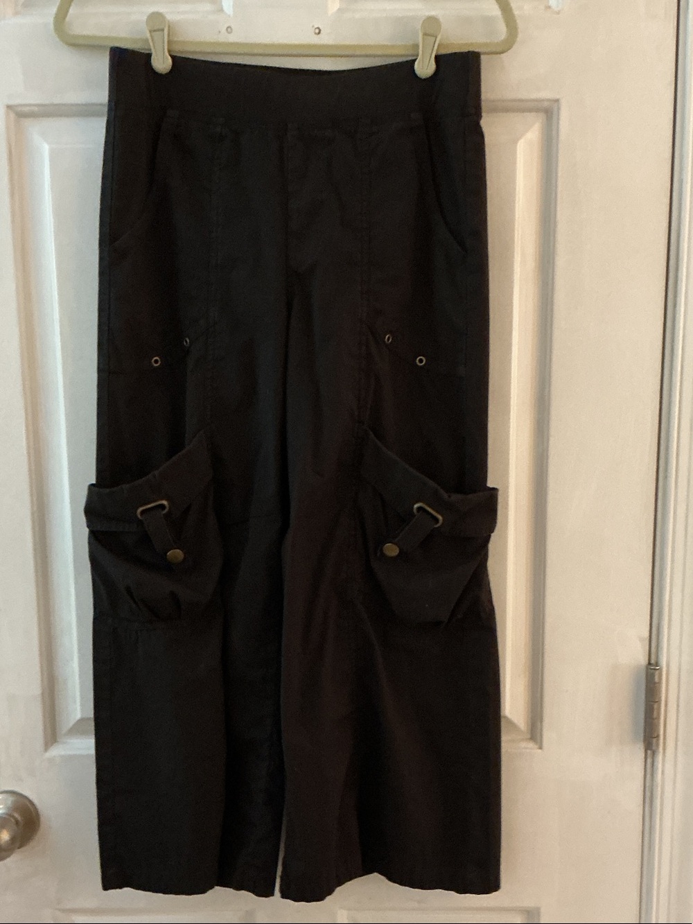 XCVI Black Faulkner Pull On Elastic Waist Wide Leg Cargo Pockets Pants EUC XS